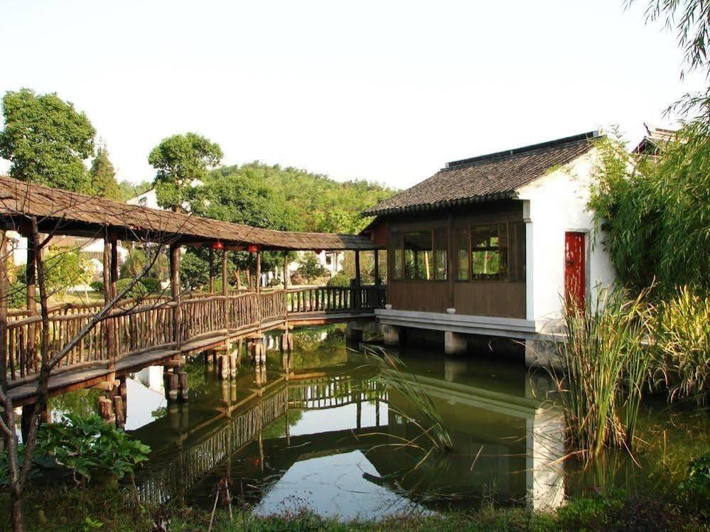 Suzhou Greendoor Resort Hotel Экстерьер фото